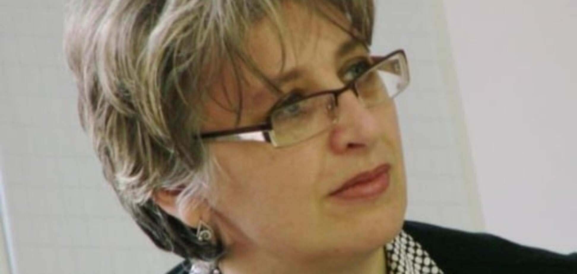 У Росії вчителя звільнили за плакат 'Путін - СНІД і сором!'