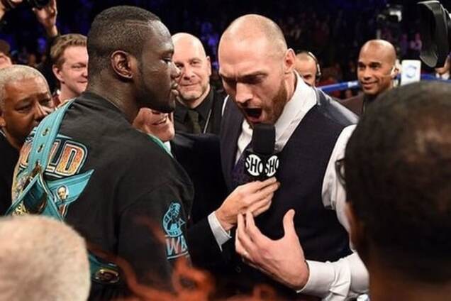 'Побью, как Кличко'. Фьюри устроил клоунаду, забравшись на ринг: яркое видео