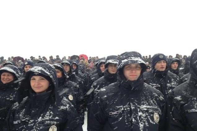 В Днепропетровске появилась новая полиция: опубликованы фото