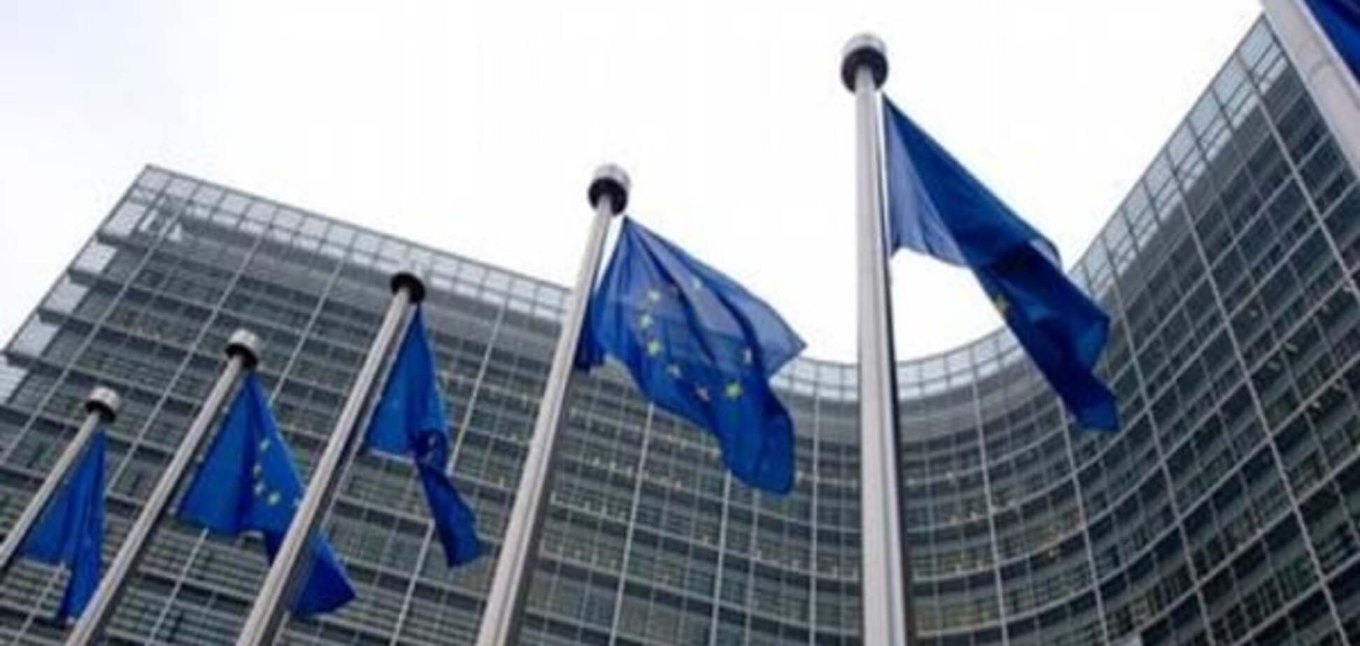 Єврокомісія підтвердила намір пропонувати Раді ЄС скасування віз для України