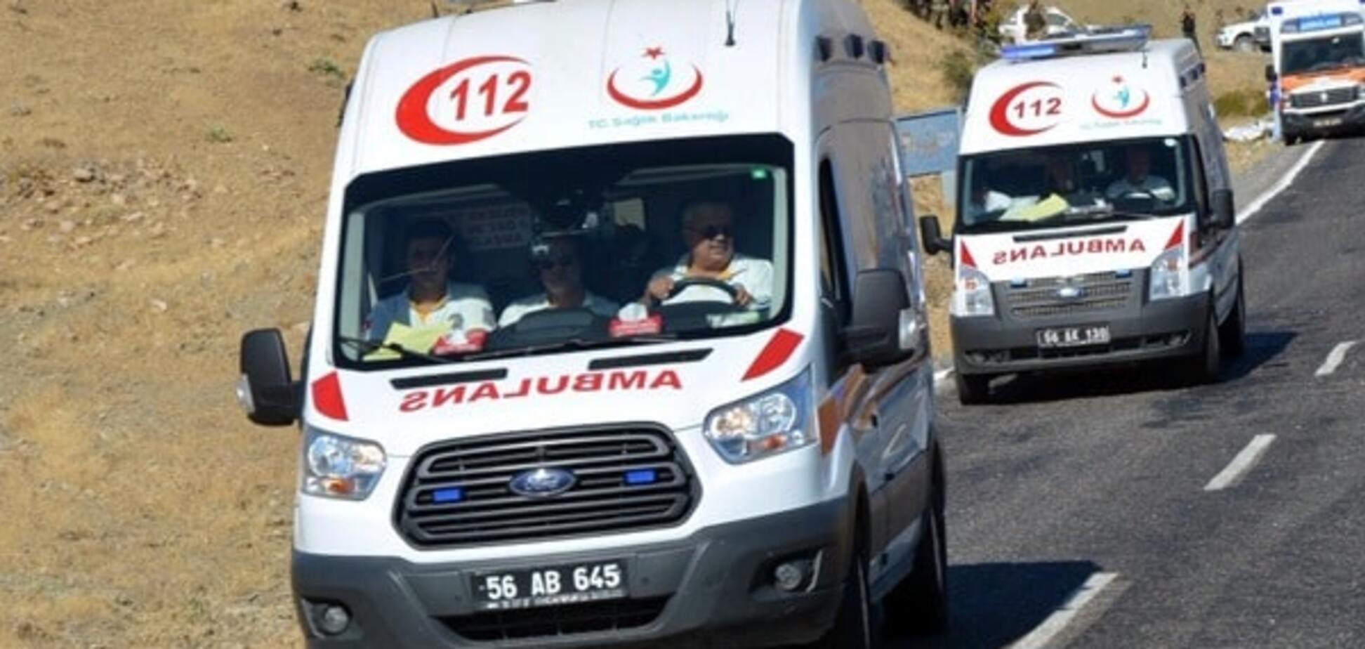 У Туреччині підірвали автобус поліції: є жертви
