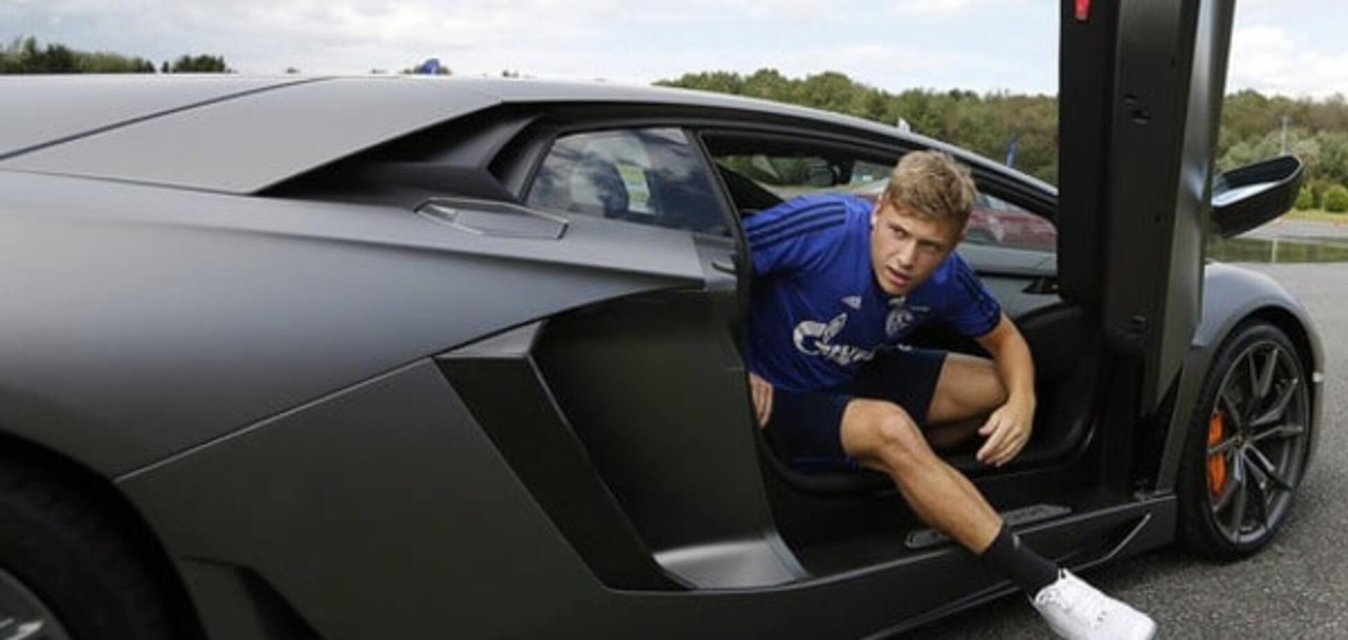 Футболист сборной Германии разбил авто за 600 тысяч евро