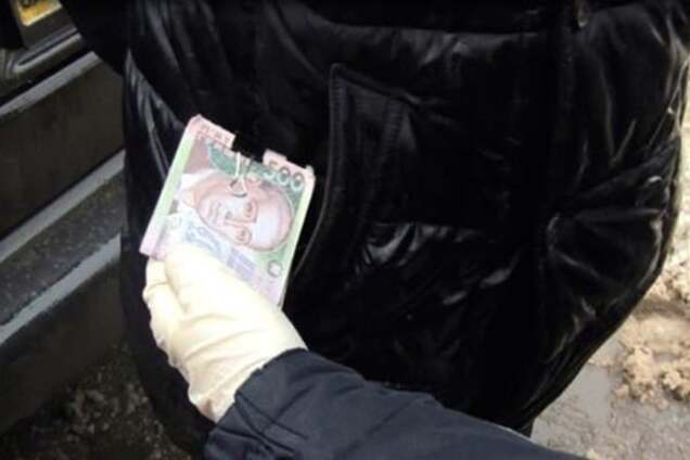 Чьи деньги: в Киеве группа аферистов охотилась за пенсионерами