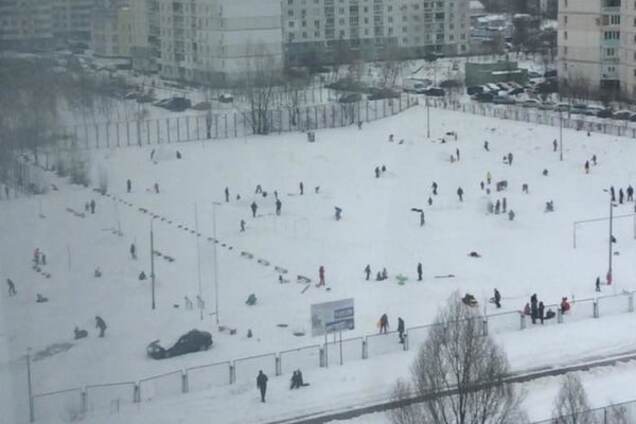 Скандал в киевской школе: школьники устроили драку 