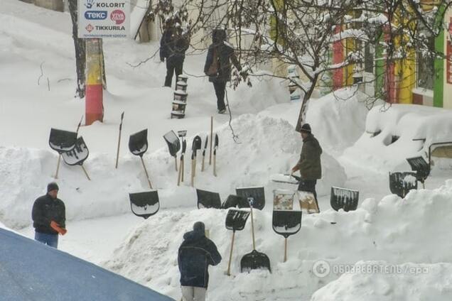 Непогода обесточила почти 300 населенных пунктов по Украине