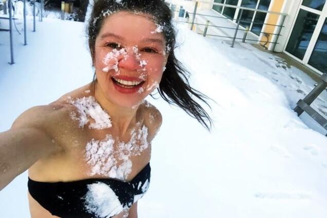 Как украинские звезды купались в проруби на Крещение: опубликованы фото