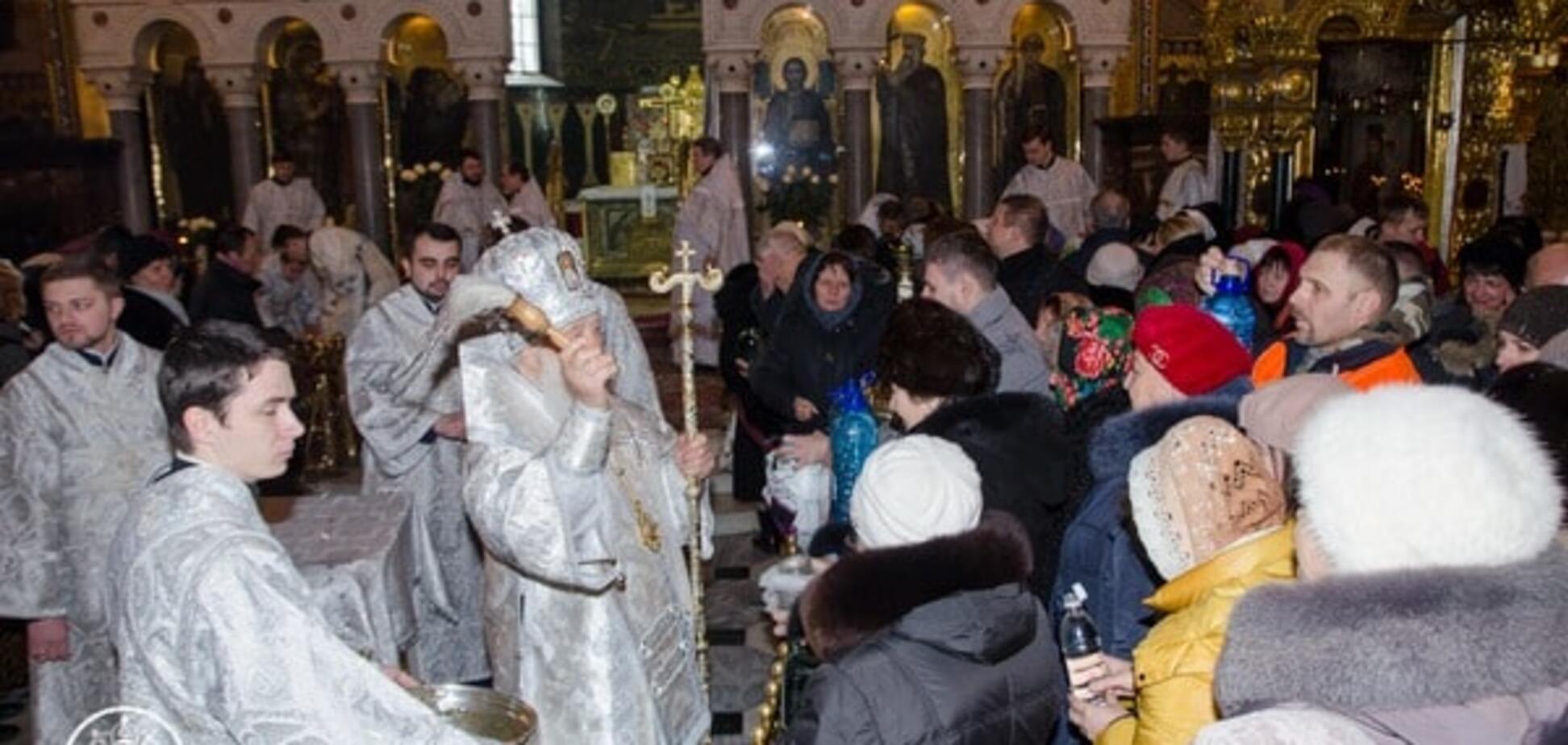 Водохреща в Києві: в храмах розпочалися святкові богослужіння 