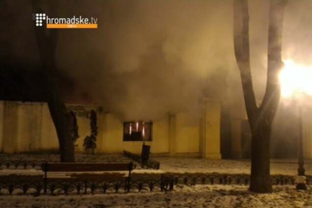 Пожар в кинотеатре в центре Одессы потушили: фото- и видеофакт