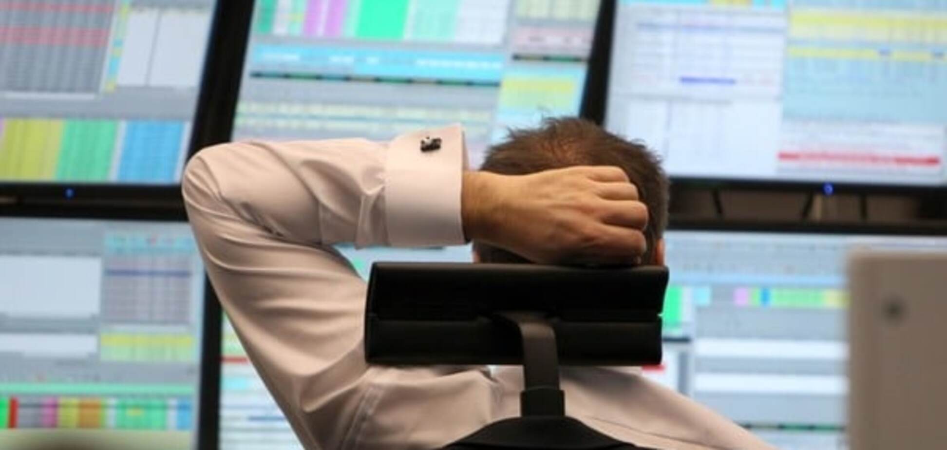 Нефть ударила по курсу: в России евро взлетел выше 87 рублей