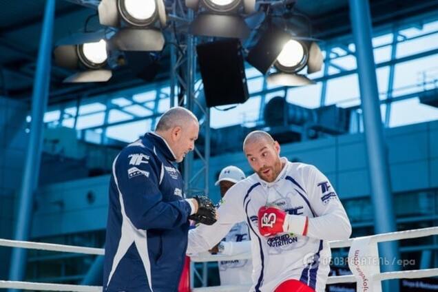 'Достойный чемпион': тренер Тайсона Фьюри передал привет Кличко