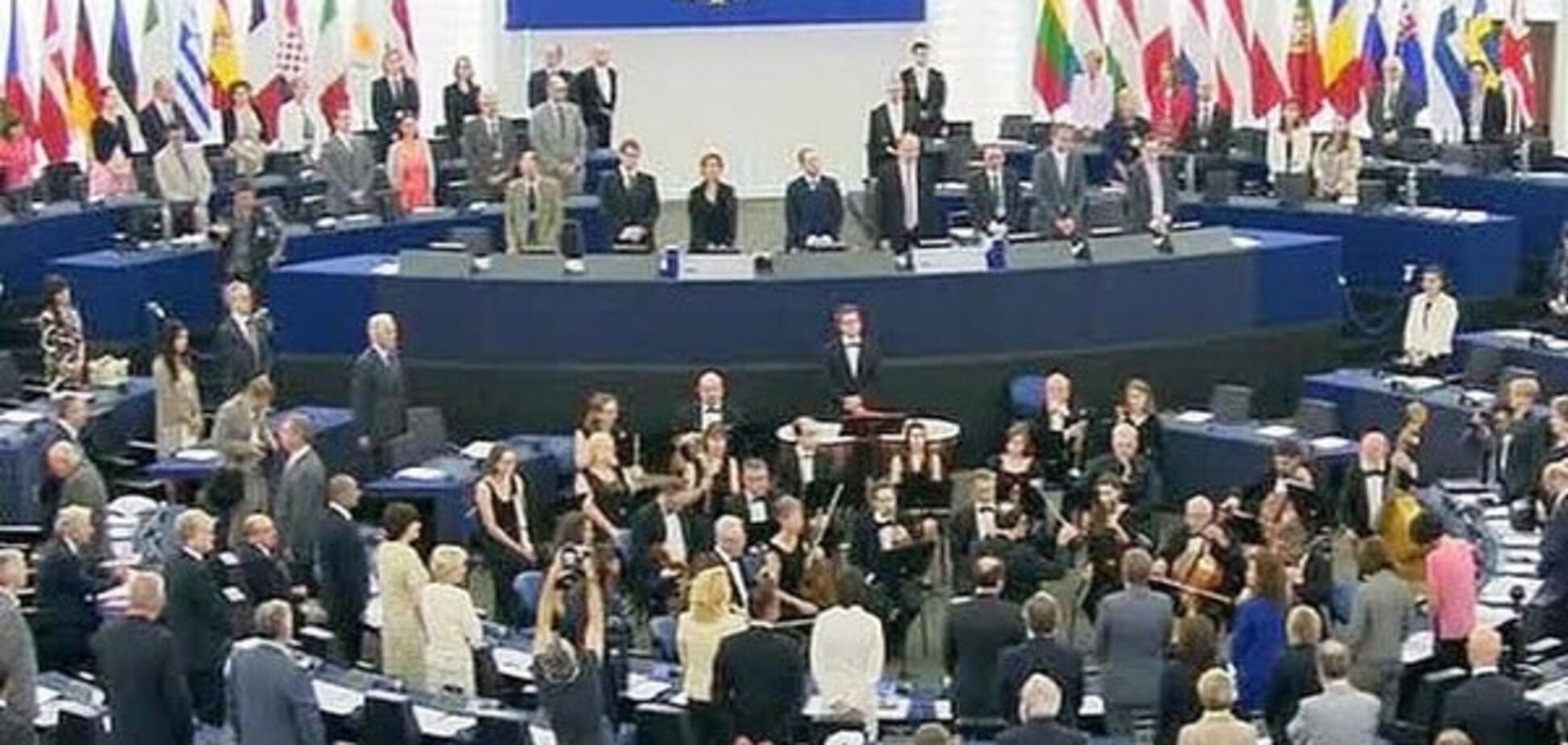 Депутати Європарламенту підтримали безвізовий режим з Україною