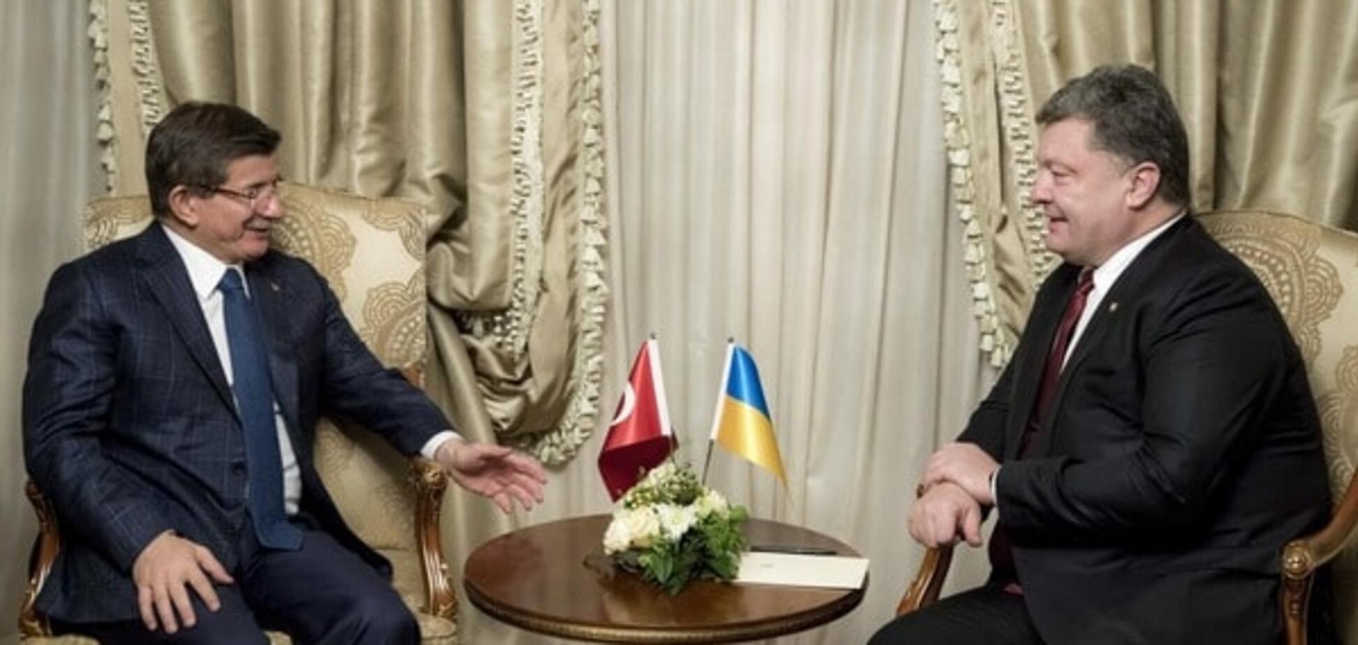 Порошенко обсудил с премьером Турции борьбу с агрессией Кремля