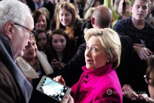 Клінтон 'засвітила' секретні державні документи - ЗМІ