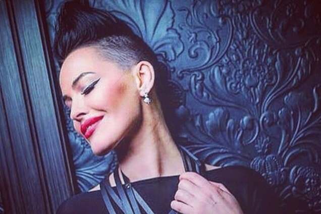 Сексуальная Астафьева взбудоражила сеть откровенными фото из душа