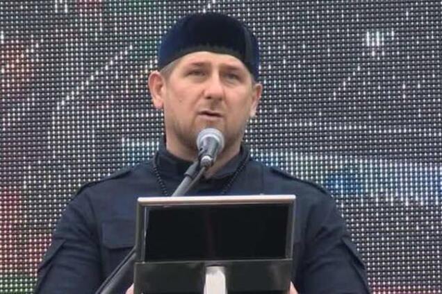 'Спаситель России': в соцсеть 'слили' список лозунгов для митинга за Кадырова