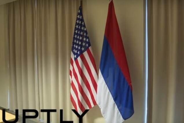 Обидели сверхдержаву: на встрече Лаврова и Керри возник курьез с флагом РФ. Видеофакт