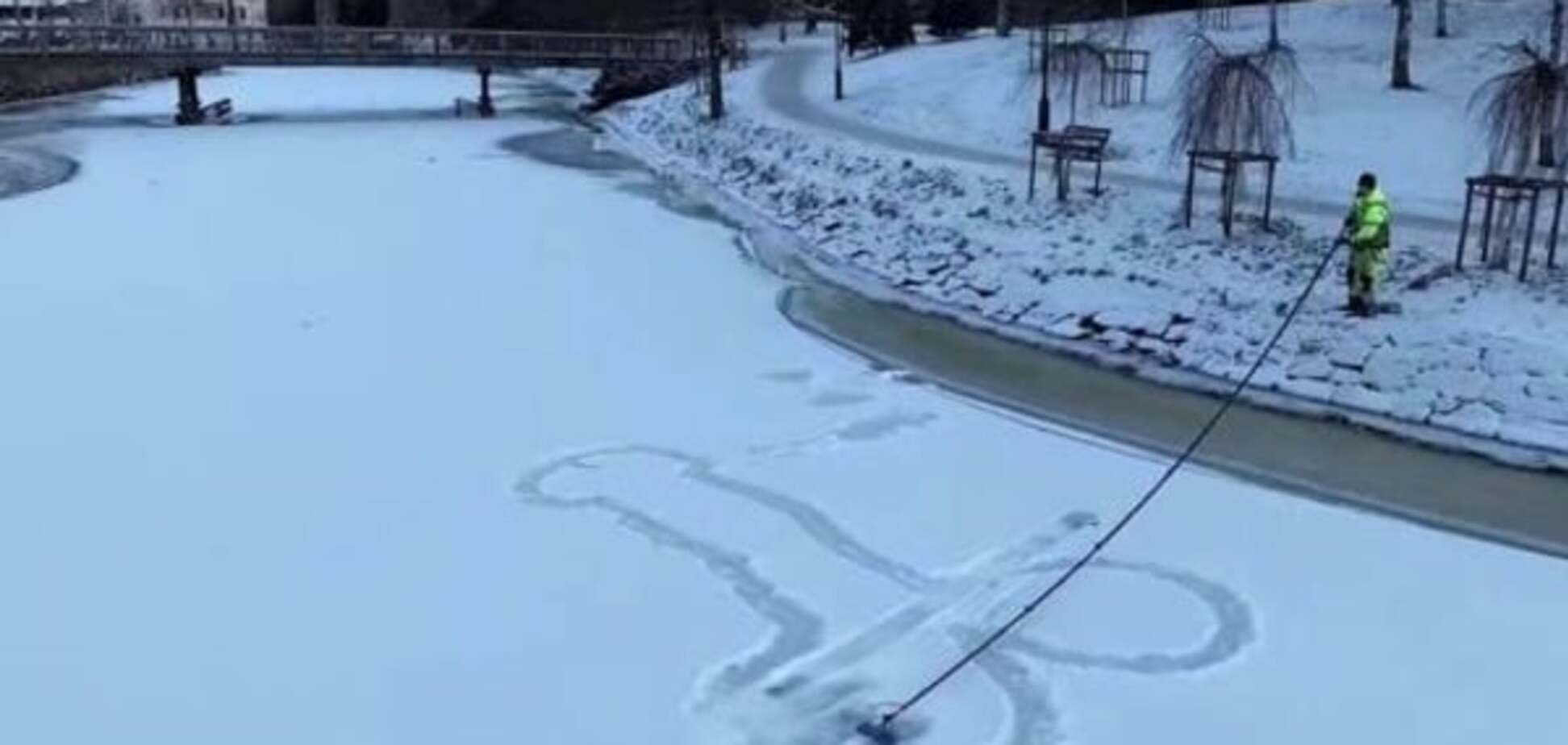 В Швеции город всполошил огромный 'непобедимый пенис': опубликованы фото и видео