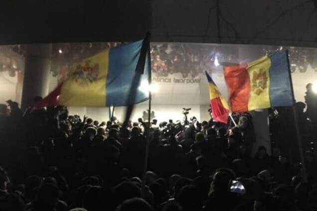 У вагоні директорія - під вагоном територія