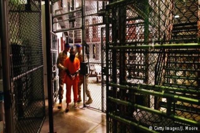 З Гуантанамо двох в'язнів відправлено у Боснію і Чорногорію