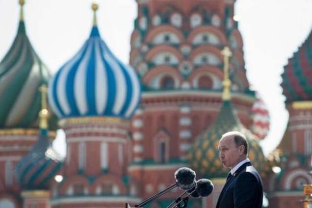 Муаммар Каддафи 2.0: Кох предрек Путину 'много приключений'