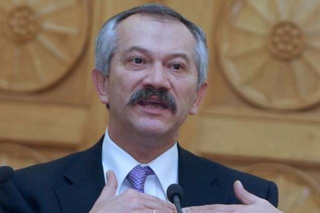 Пинзеник пояснив, чому девальвувала гривня