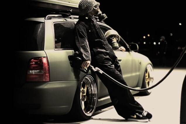 Яценюк приказал проверить качество топлива на АЗС