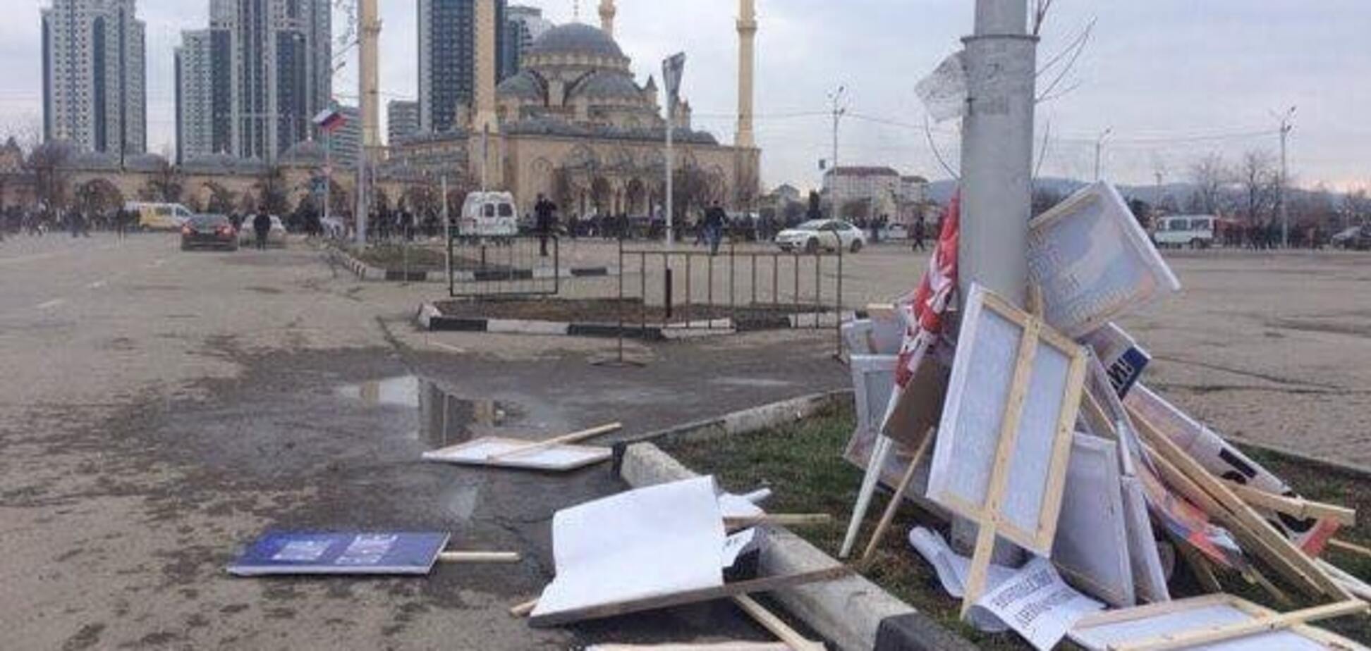 'Культурные' люди: митингующие за Кадырова оставили после себя горы мусора. Фотофакт