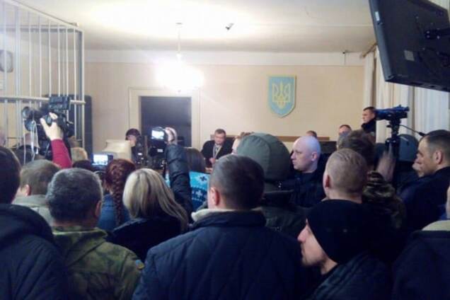 Колотнеча на Драгобраті: на засіданні суду сталася бійка