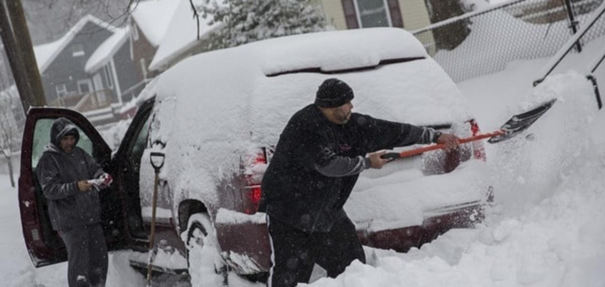 США накрила найсильніша за 100 років сніжна буря: фоторепортаж