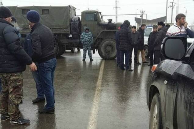 В Дагестане полиция блокировала автопробег за Путина и Кадырова