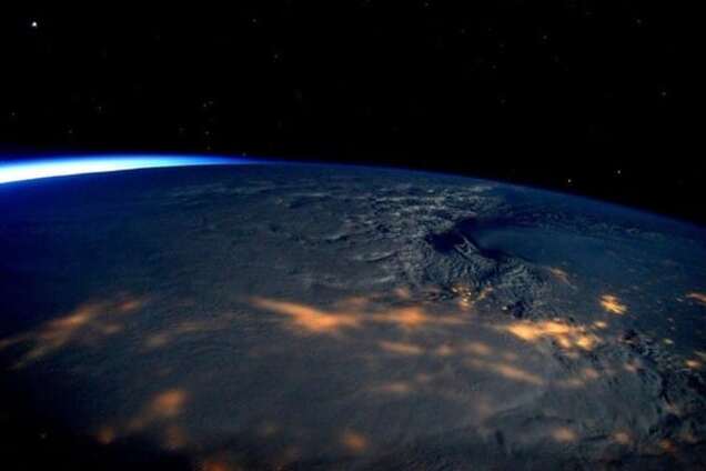 В сети показали, как выглядит 'буря столетия' из космоса