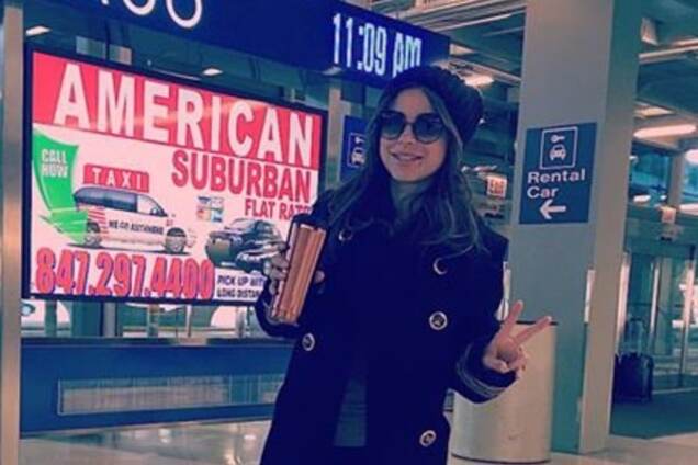 Ани Лорак впервые вывела дочь на сцену: опубликовано видео из США