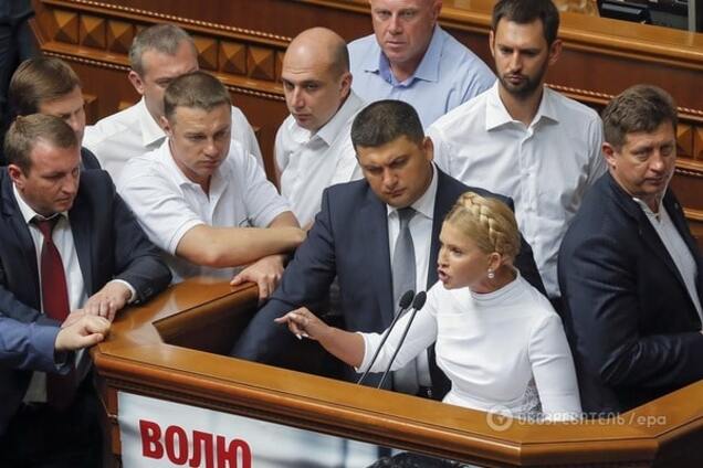 На хрупкие плечи: Гройсман предложил Тимошенко 'порулить' коалицией