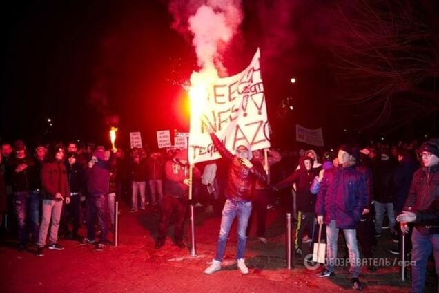 Скотство вчерашних беженцев