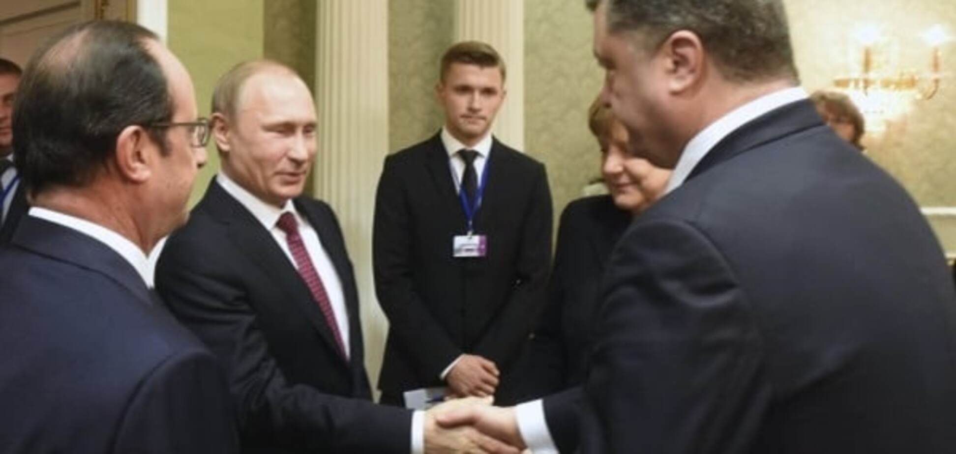 Петиция украинцев: Порошенко призвали не пожимать руку Путину на встречах 