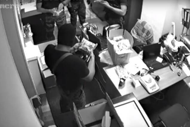 Пограбування правоохоронцями магазину 'Graff': півтора роки потому