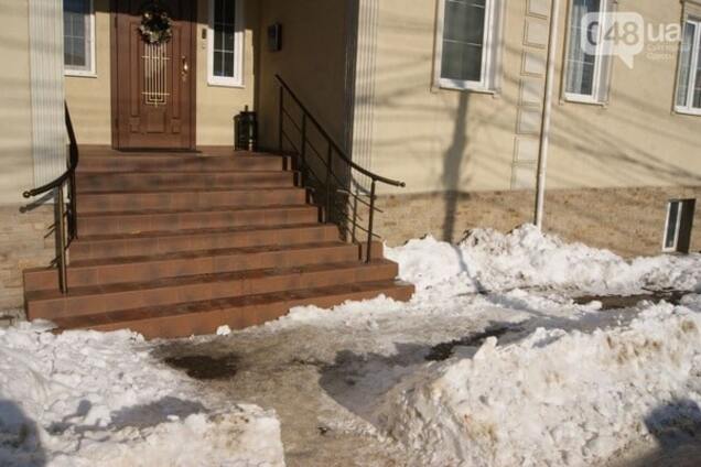 Покушение на бизнесмена в Одессе: опубликованы фото с места преступления