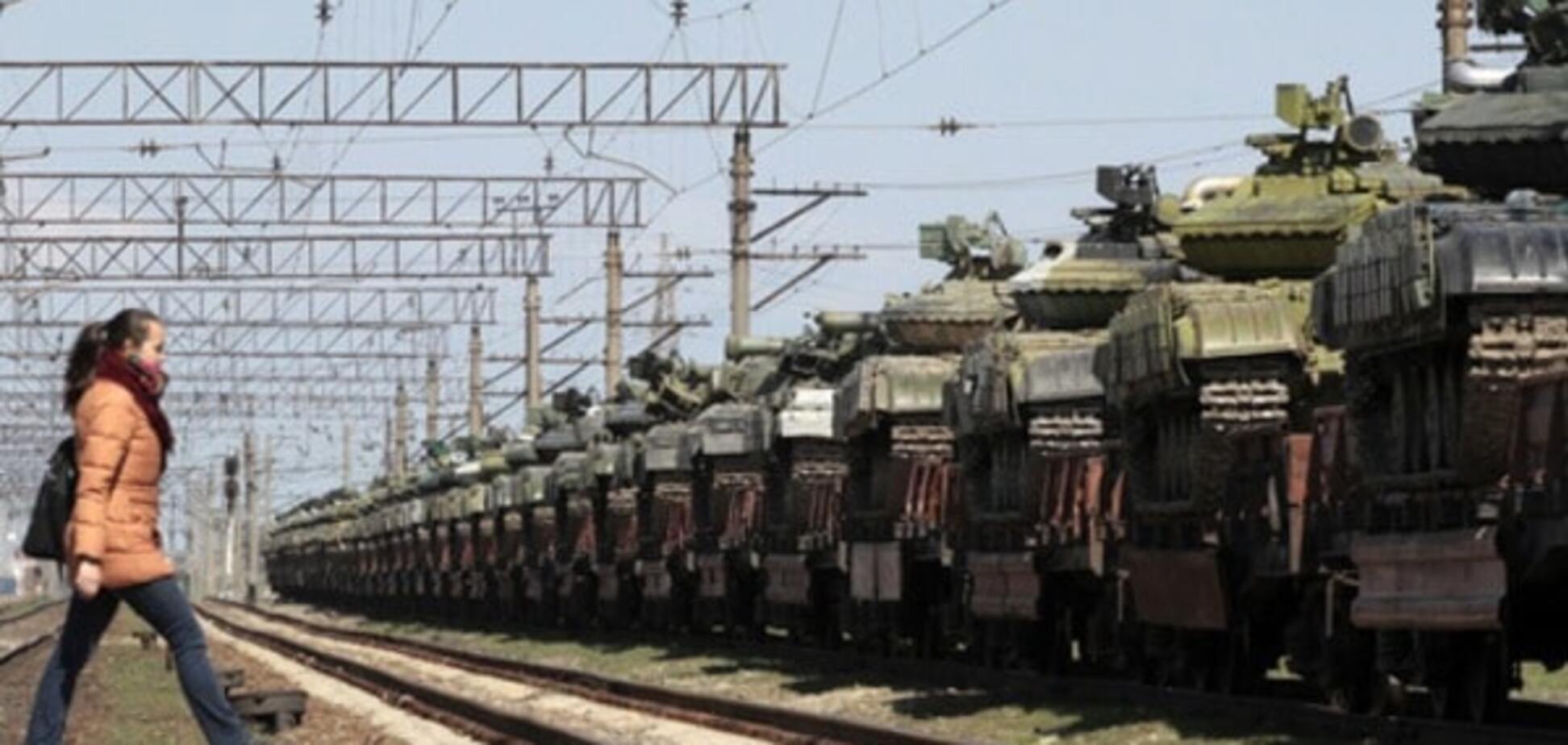 Эшелоны с вооружением идут на Донбасс: Тымчук рассказал об усилении террористов