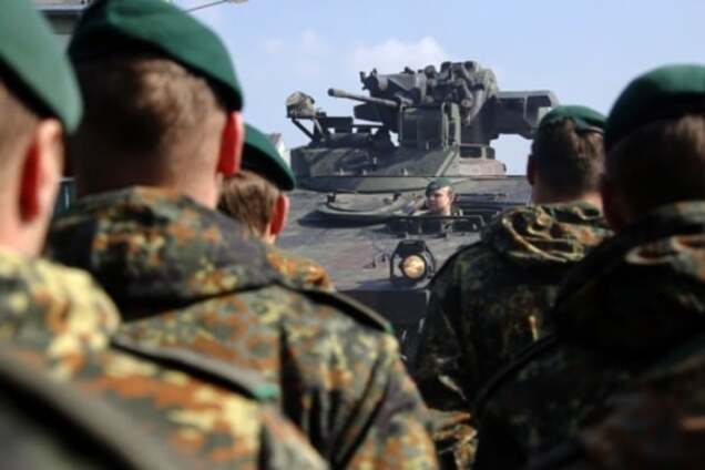 Россиян пригласили проинспектировать военный объект в Германии