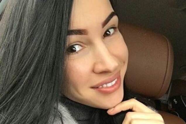 Сожительница прокурора АТО при нищенском доходе купила Land Cruiser за 1,2 млн