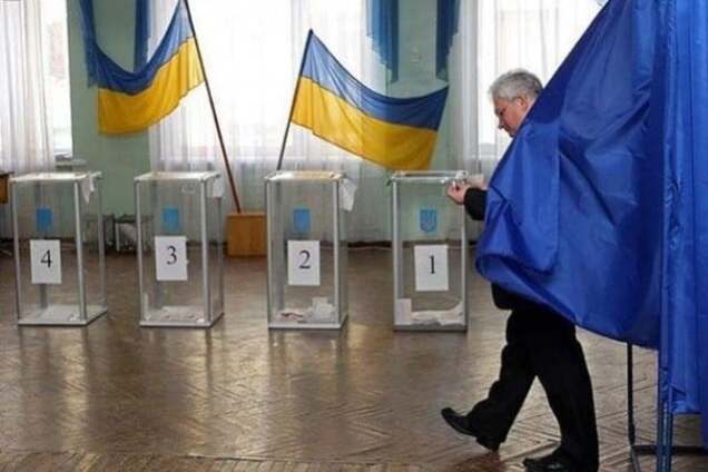 Суд отложил выборы в райсоветы Киева