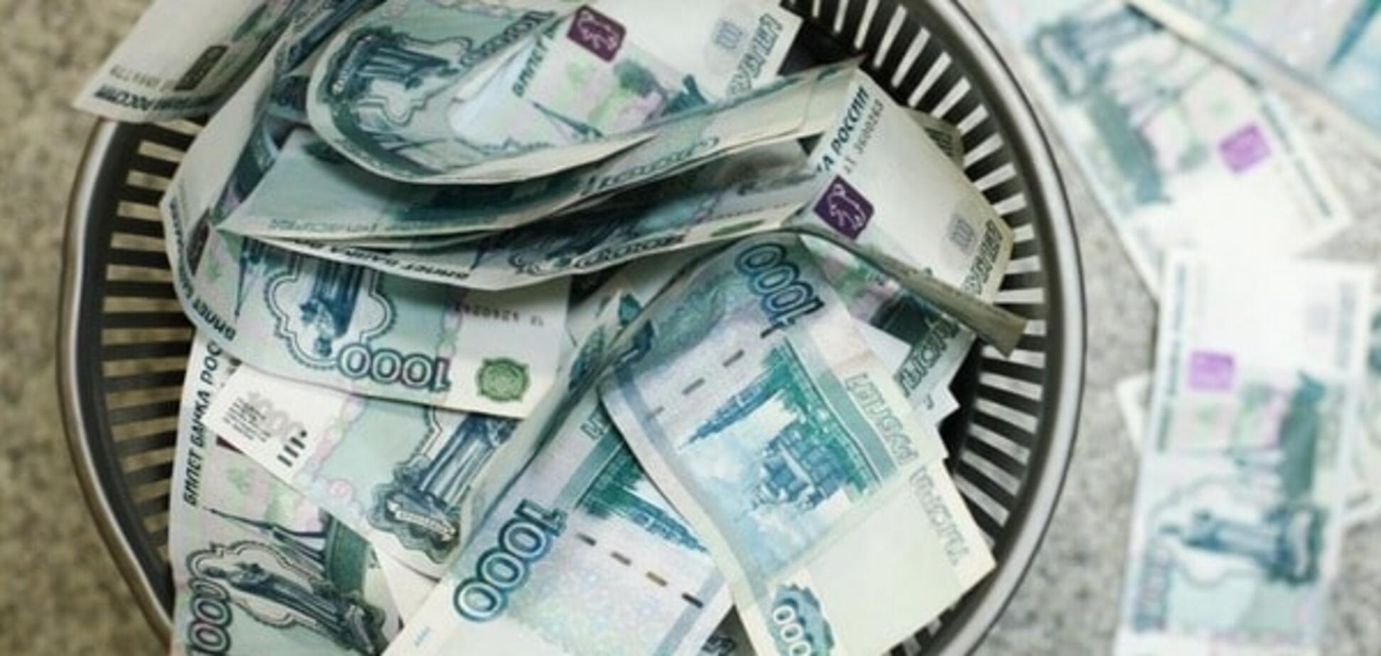 Главное – политика: российский финансист пояснил, почему у рубля 'нет дна'