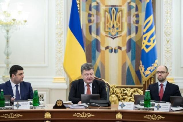 Порошенко: развитие военпрома - важнейшая задача Украины