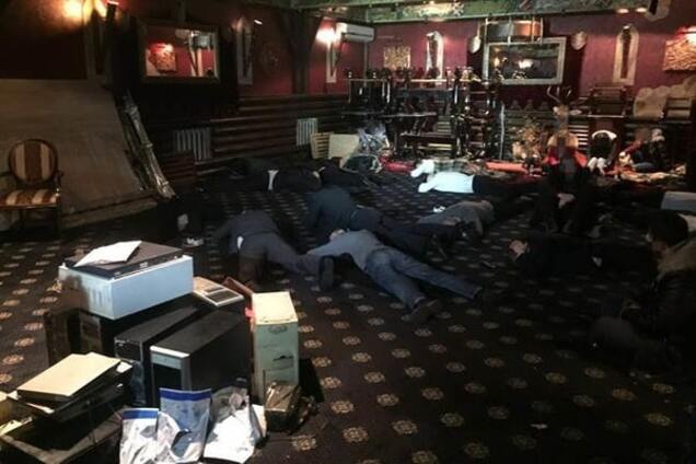 В ресторане в центре Киева накрыли подпольное казино