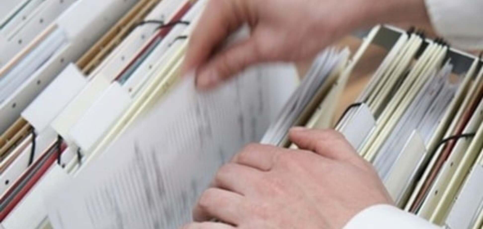 Новшества бюрократии: украинцам придется покупать новую справку для продажи квартиры