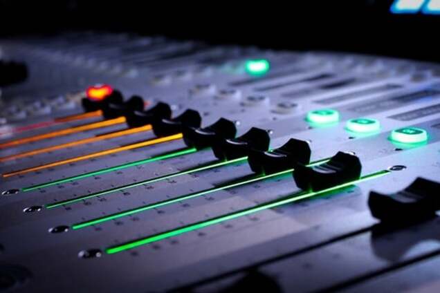 Дорогая музыка: топ-6 самых прибыльных хитов в истории