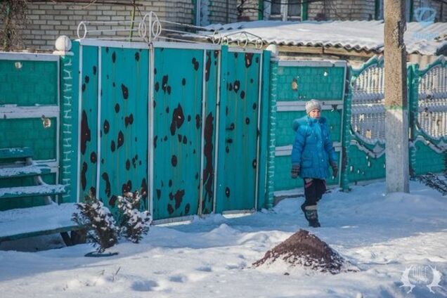За гранью: в сети показали руины оккупированного Никишино. Фоторепортаж