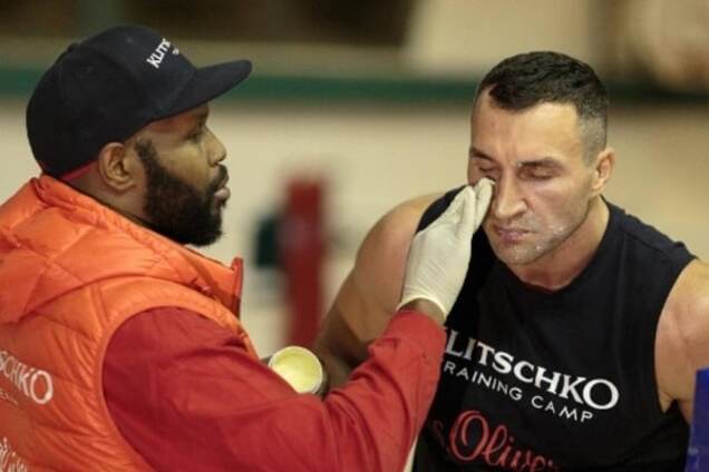 'Плохой вечер': тренер Кличко объяснил поражение Владимира от Фьюри