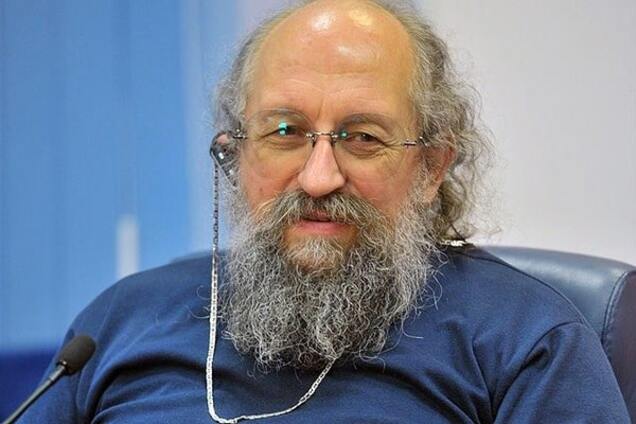 Да кому он нужен? Вассерман боится, что Украина будет его 'догонять'