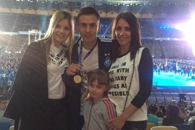 'Опасная работа'. Футболист 'Динамо' недоволен занятием своей сестры